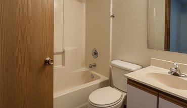 Anthos At Dekalb Apartment for rent in Dekalb, IL