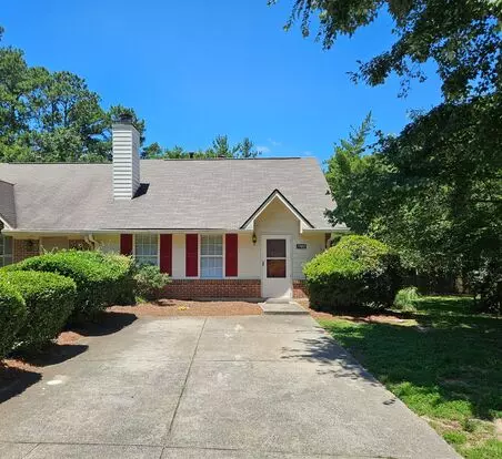 Don't Miss Out On This 2 Bed 2.5 Bath Condo Located In Marietta Apartment for rent in Marietta, GA