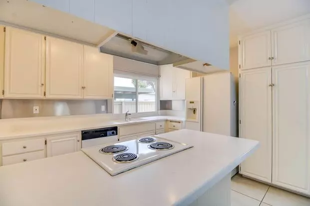*** Light & Bright 3 Bedroom 1.5 Bath Home In Mira Mesa Ready Now *** Apartment for rent in San Diego, CA *** Light & Bright 3 Bedroom 1.5 Bath Home In Mira Mesa Ready Now *** Apartment for rent in San Diego, CA