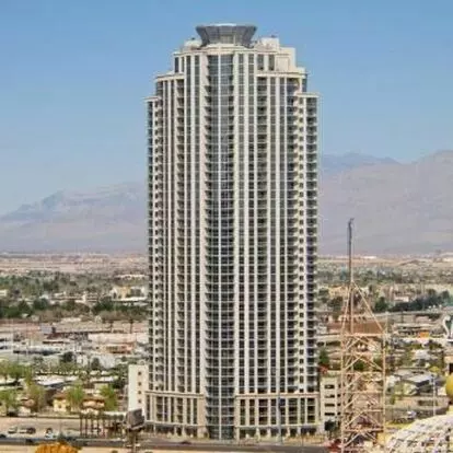 Great 1 Bed, 1 Bath 867 Sqft High Rise Condo In Guard Gated Community Apartment for rent in Las Vegas, NV