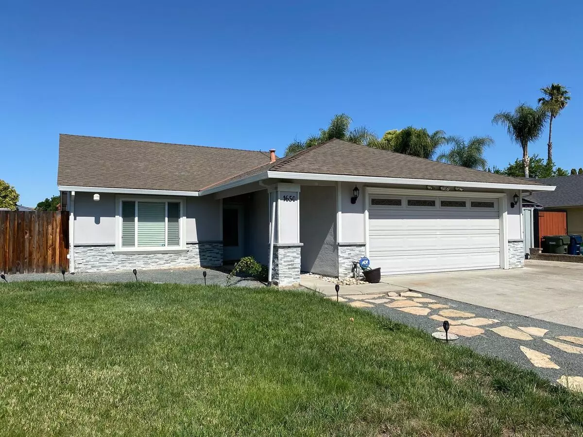 Bright & Spacious 3-bedroom Home With Solar – Quiet Livermore Location With Easy Access To I-580 House for rent in Livermore, CA