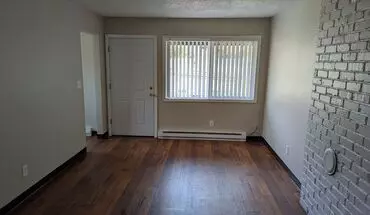 4 of 14 804-808 14th St NE Apartment for rent in Salem, OR