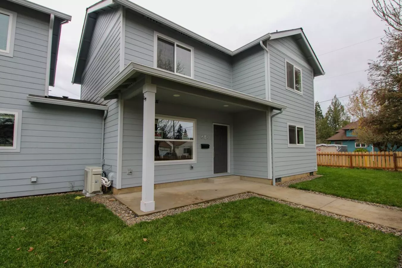 2295 Maple Ave NE 680 Spruce St #a-b NE Apartment for rent in Salem, OR