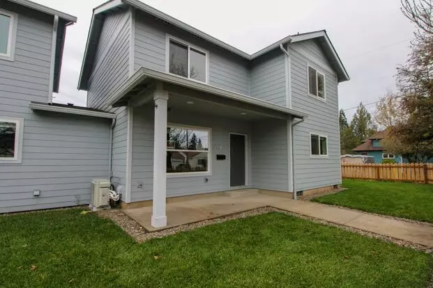 2295 Maple Ave NE 680 Spruce St #a-b NE Apartment for rent in Salem, OR