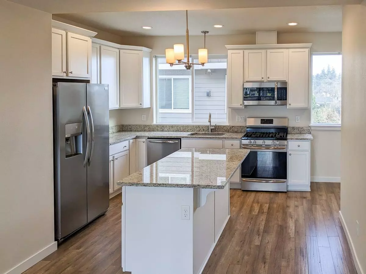 Rent Special: ½ Off First Full Month's Rent With One Year Lease! ~ 3rd Ave 468 House for rent in Canby, OR