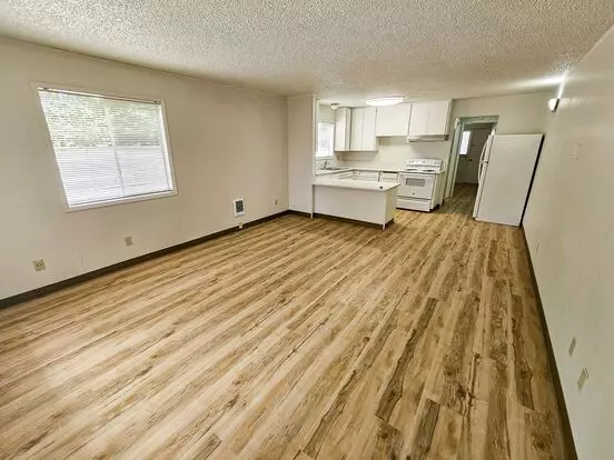 1720 1738 Broadway St NE Apartment for rent in Salem, OR