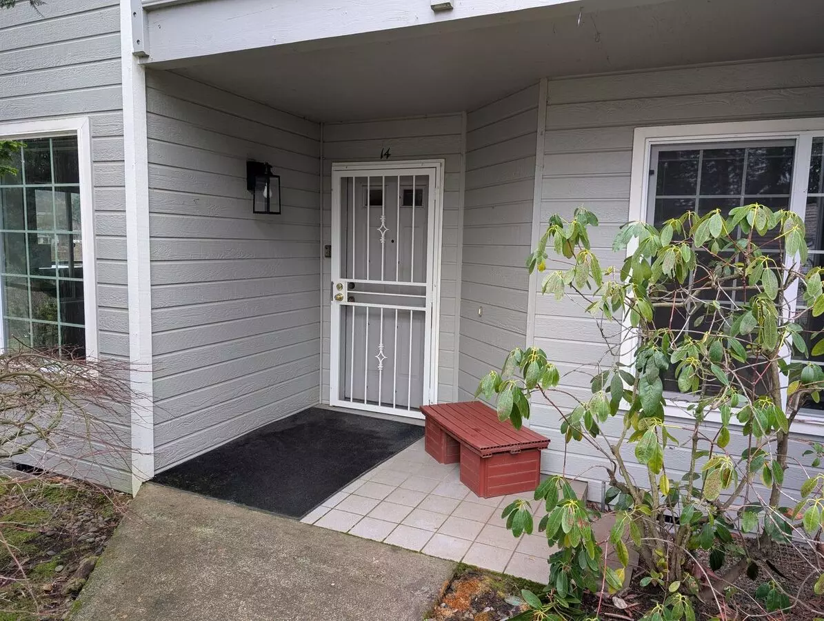South Salem Condo With Detached Garage ~ 1840 Rees Hill #14 House for rent in Salem, OR