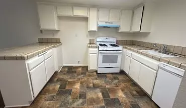 5 of 13 1747 West Ave Apartment for rent in Lancaster, CA