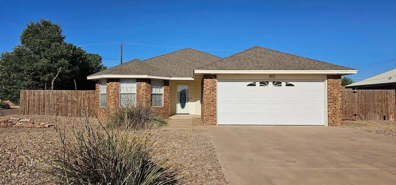 Beautiful 3 Bedroom, 2 Bath Home For Rent House for rent in Clovis, NM