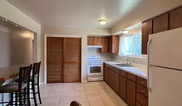 5 of 11 2620 Hopkins Ave House for rent in Lansing, MI