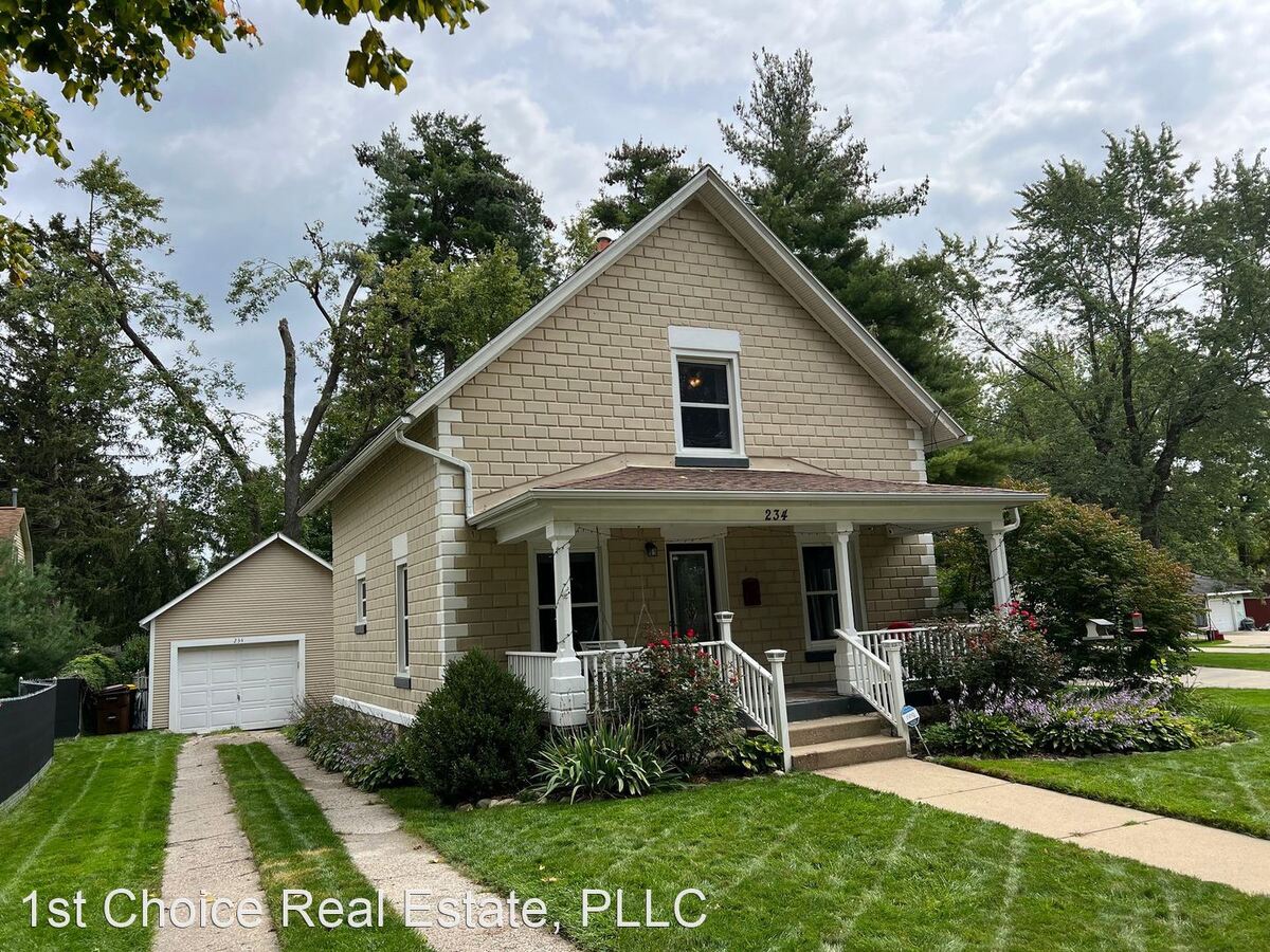 234 N Clinton St Grand Ledge, MI House for Rent Rentable