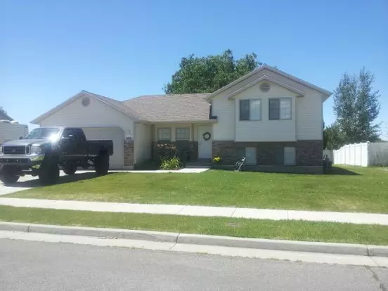 Beautiful Home In Clinton For Rent Apartment for rent in Clinton, UT