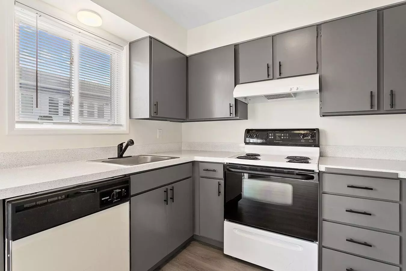 The Orlena Apartment for rent in Portland, OR