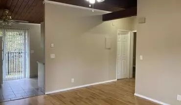 3 of 8 Charming 2nd Floor 2br Retreat In West Slope Apartment for rent in Portland, OR