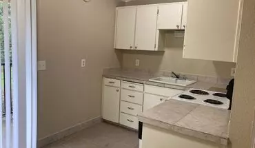 4 of 8 Charming 2nd Floor 2br Retreat In West Slope Apartment for rent in Portland, OR
