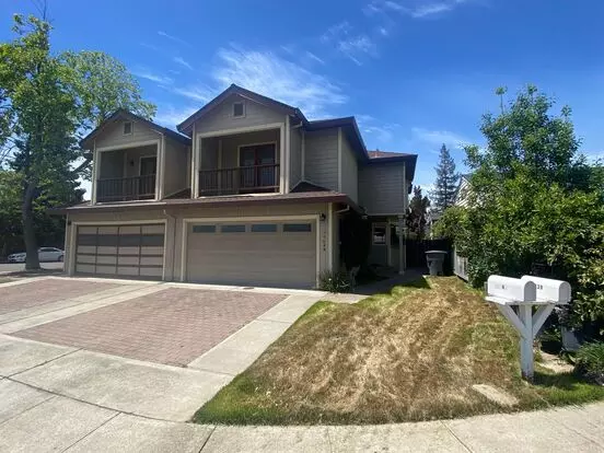 Bright And Updated 2 Bedroom+den 2.5 Bath Duet Home In Cupertino! Apartment for rent in Cupertino, CA