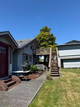 711 N Hoquiam Apartment for rent in Hoquiam, WA