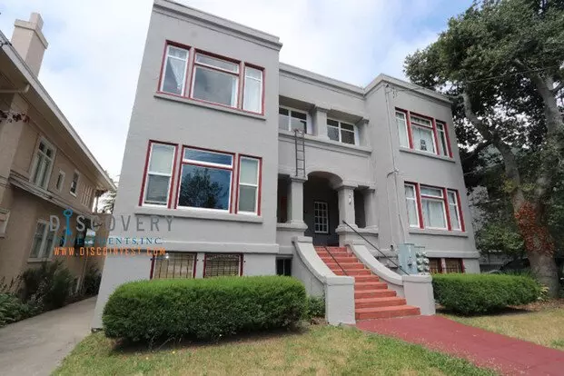 College Ave. 2814 Apartment for rent in Berkeley, CA