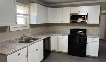 4 of 9 Remodeled! 3 Bedroom, 1 Bath, $895!! House for rent in Springfield, MO