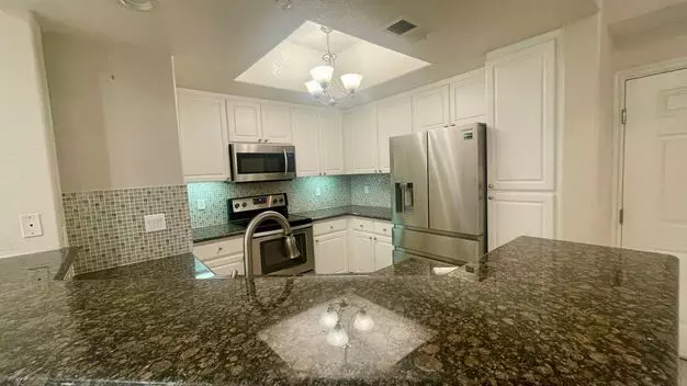 Beautiful 2 Bedroom+den/office Or Bonus Room, 2 Bath Condo In La Jolla For Rent! Apartment for rent in La Jolla, CA