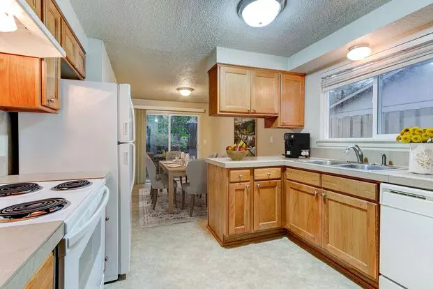 Swl29555-29561 Serenity Way Apartment for rent in Wilsonville, OR