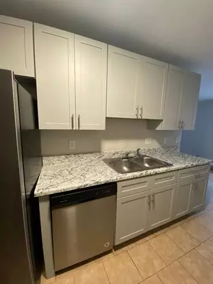 Spacious Property Off Park Avenue Apartment for rent in Tallahassee, FL Spacious Property Off Park Avenue Apartment for rent in Tallahassee, FL