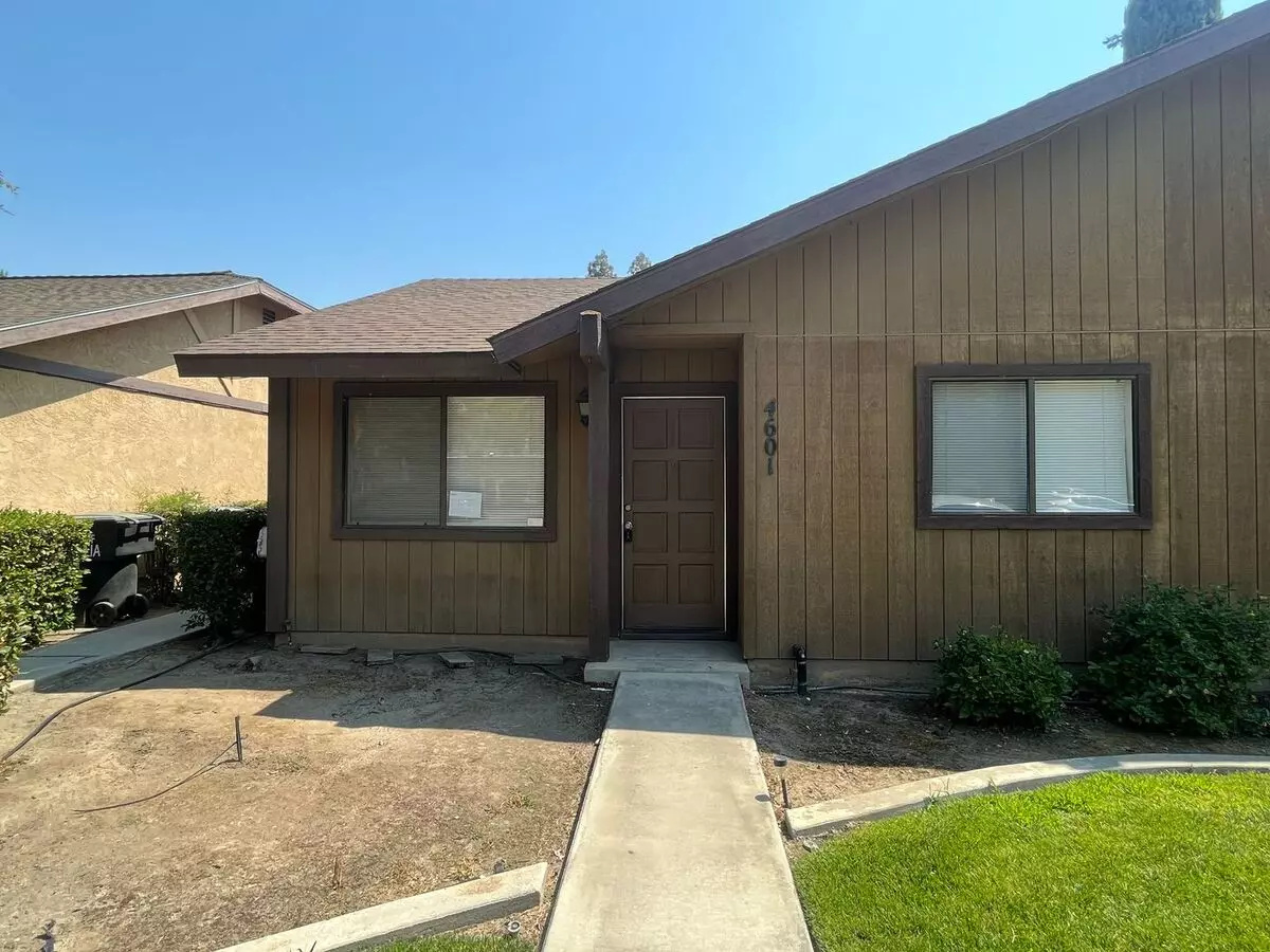 4601-4607 W Cypress Apartment for rent in Visalia, CA