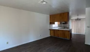 4 of 14 4601-4607 W Cypress Apartment for rent in Visalia, CA