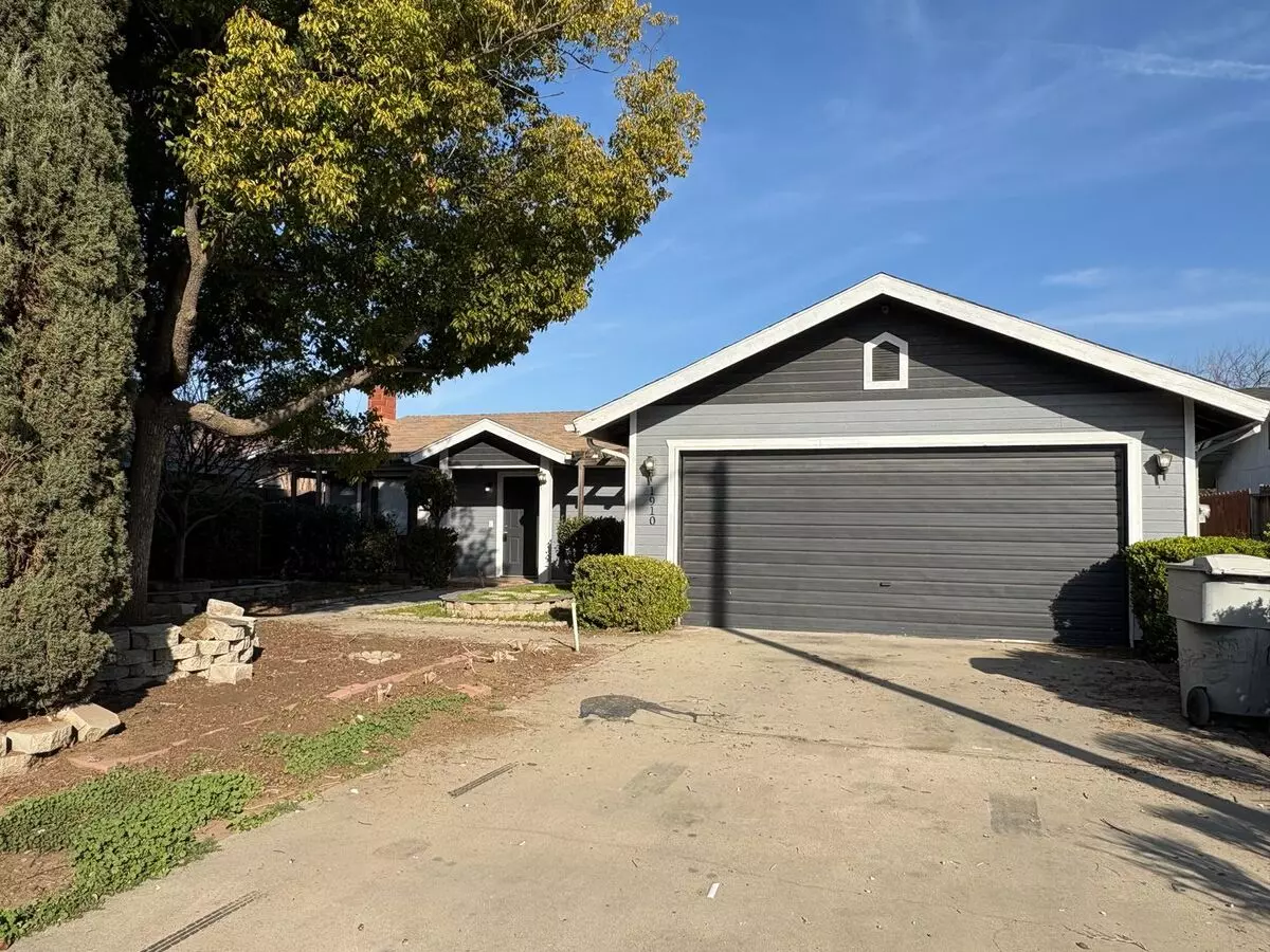 North Visalia Home Available Now! House for rent in Visalia, CA