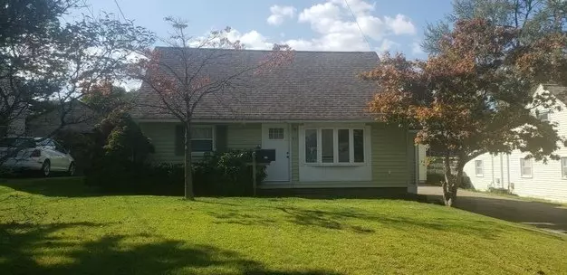 212 S. Roanoke Apartment for rent in Austintown, OH