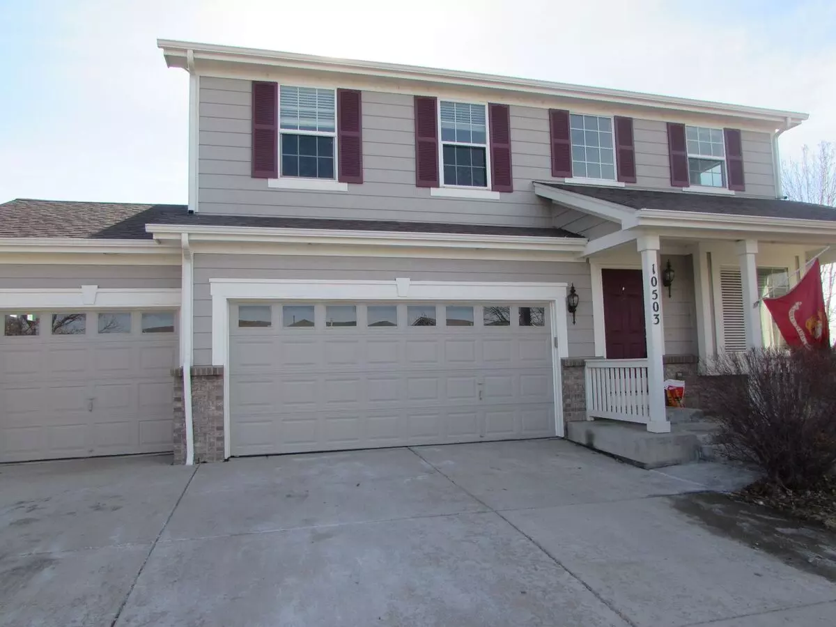 Beautiful 2-story Home With 3-car Attached Garage In Buffalo Mesa House for rent in Commerce City, CO
