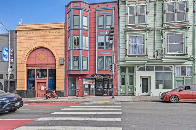 Prime Location 3 Bedroom Condo - Please Contact For Showing Availability! Apartment for rent in San Francisco, CA