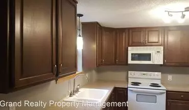 3 of 6 2179 Stewart Ave Apartment for rent in St Paul, MN