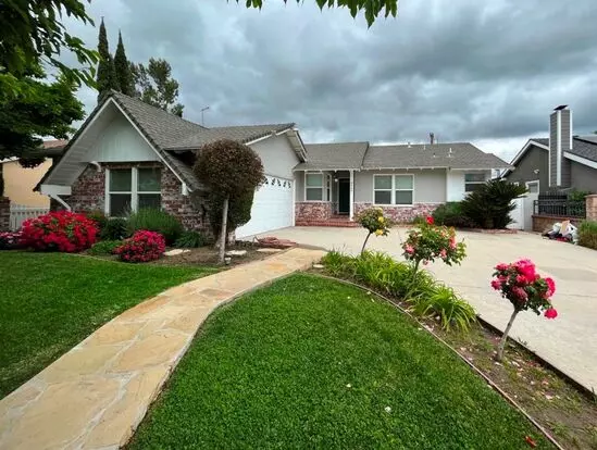 Move-in Ready 4+2 W/en-suite + Great Backyard! Apartment for rent in North Hills, CA Move-in Ready 4+2 W/en-suite + Great Backyard! Apartment for rent in North Hills, CA