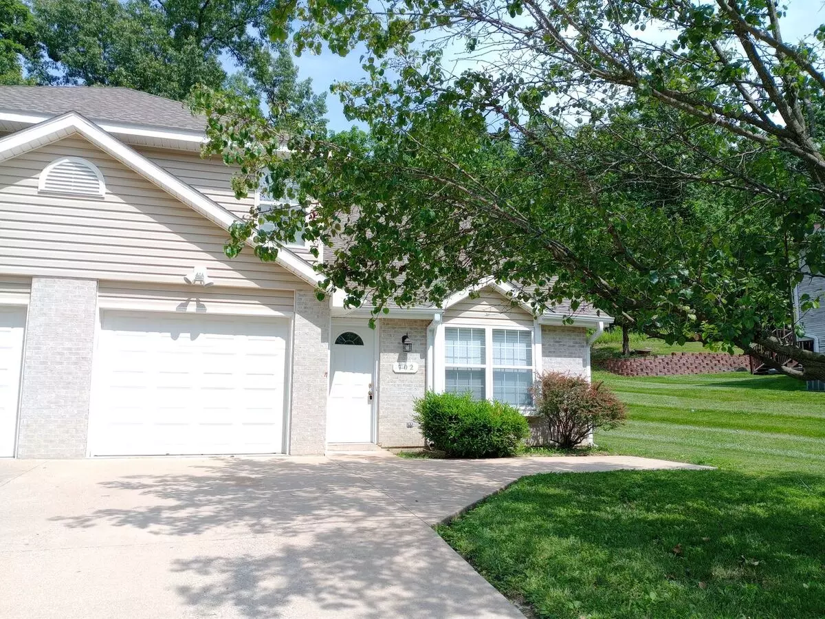702-704 Upland Creek Rd Apartment for rent in Columbia, MO