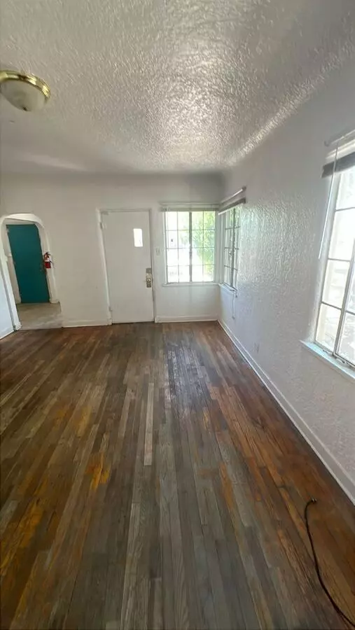 Stanford/Silver Apartment for rent in Albuquerque, NM