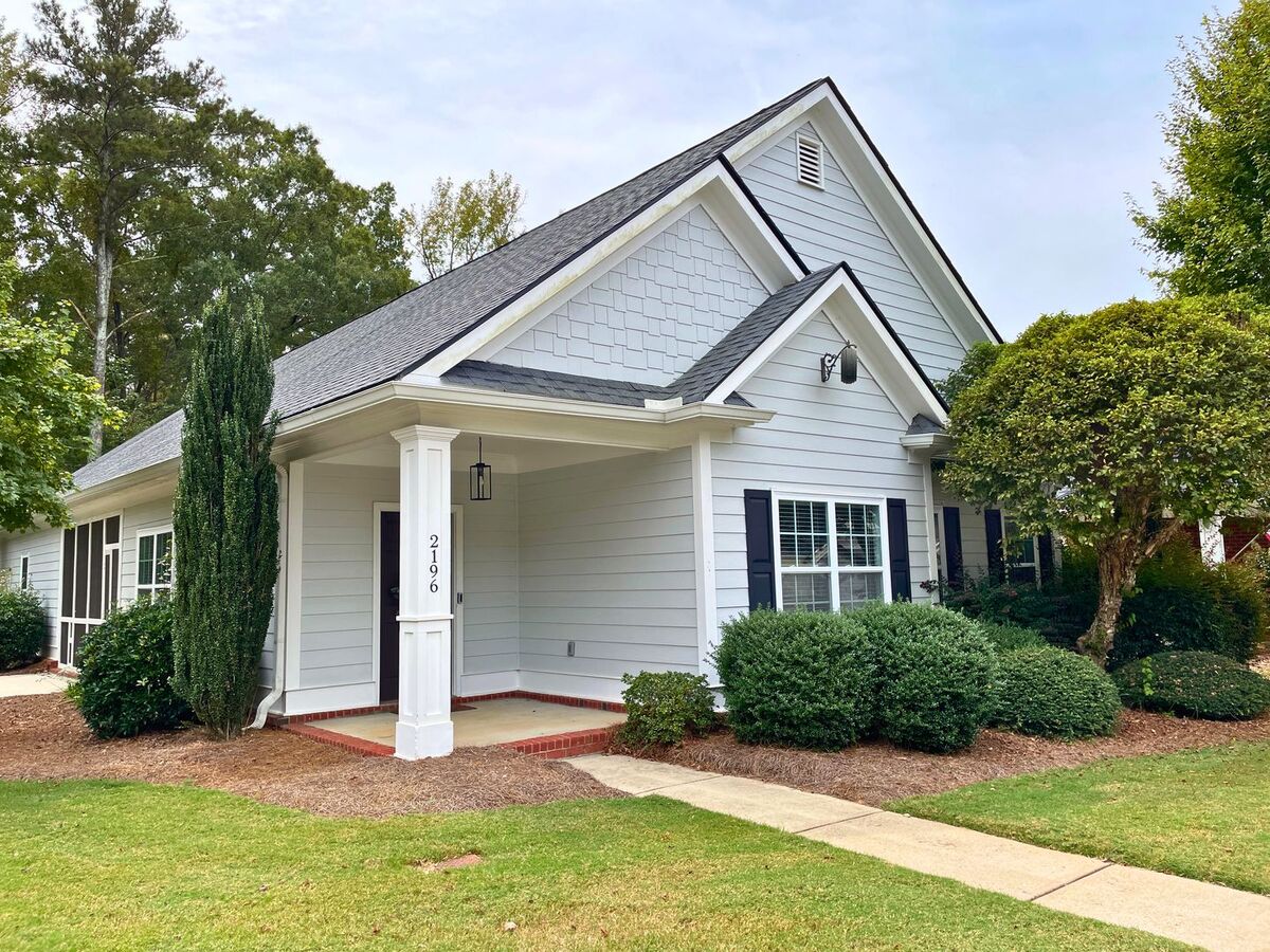 Available June 1st*** 2196 Eisenhower | 3... Apartments Bogart, GA