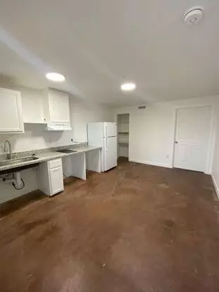 Nice Ada Accessible Studio- All Utilities Included Apartment for rent in Creswell, OR