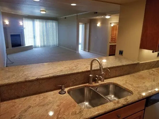 Class And Style! 3 Bed, 2 Bath South Hill Condo W/ Parking And Stunning View! Apartment for rent in Spokane, WA