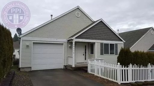 Sandy Pet Friendly Home In Cascadia Village New Lvt Flooring & Carpet & Vaulted Ceilings !! House for rent in Sandy, OR