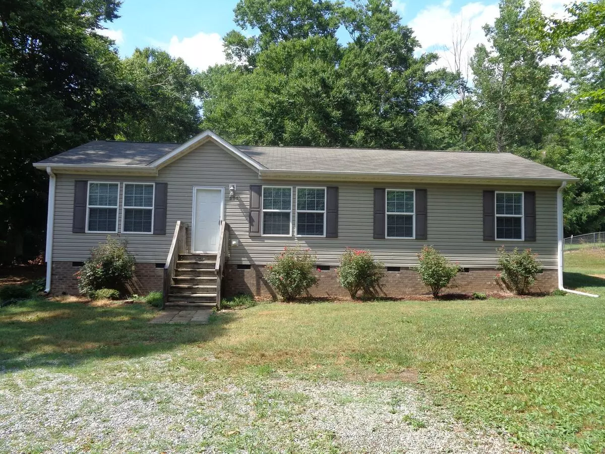 One Level House For Rent With A Country Setting In Lexington House for rent in Lexington, NC