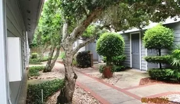3 of 33 Super Cute Townhome In Gated Community Of Talaquah House for rent in Ormond Beach, FL