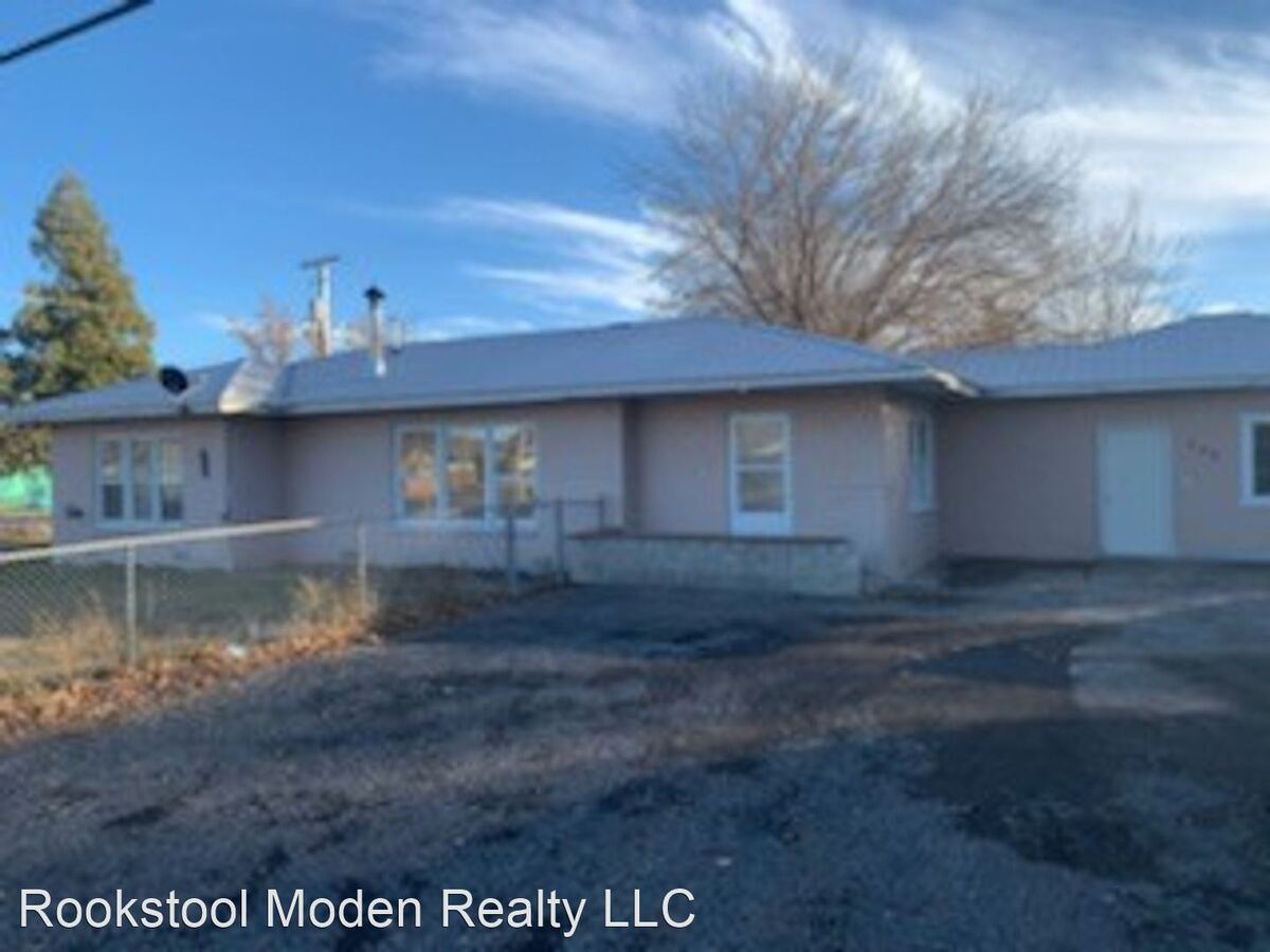 329 E First St Merrill, OR House for Rent Rentable