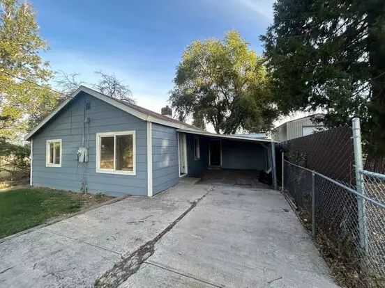 4305 Frieda Ave Apartment for rent in Klamath Falls, OR