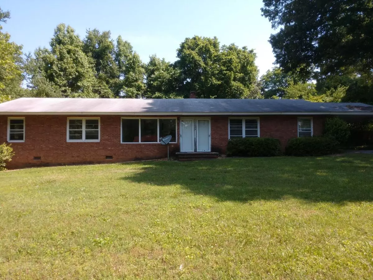 1533 Beaucrest Ave Apartment for rent in High Point, NC