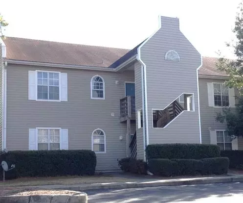 Hampton Place - First Floor Condo Near Pine Valley Area Of South Wilmington! Apartment for rent in Wilmington, NC