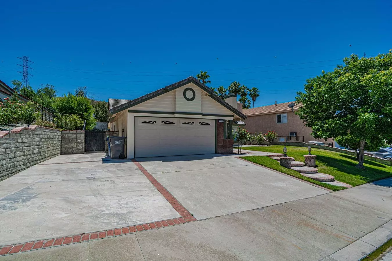 Lease Pending! Single Story 3 Bedroom In Mountain View! House for rent in Santa Clarita, CA
