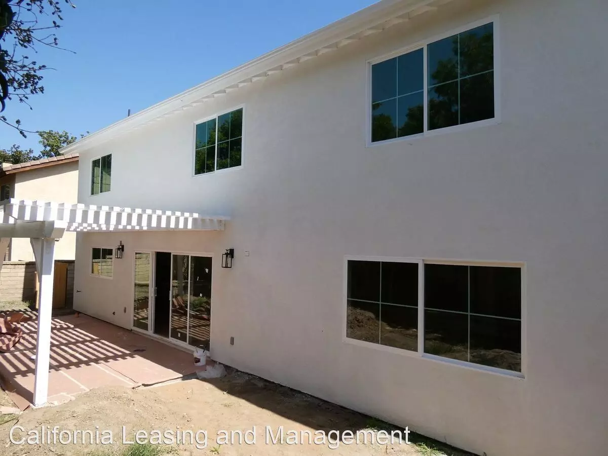 23713 Via Gavola House for rent in Santa Clarita, CA