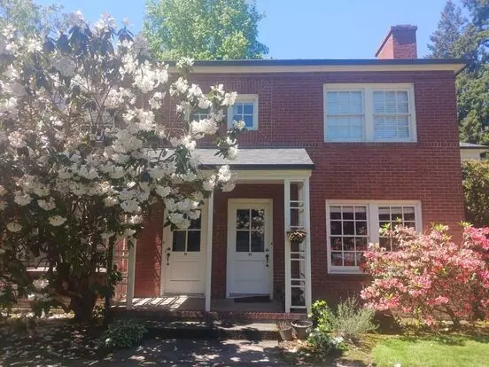 Broadmoor Manor Apartment for rent in Portland, OR Broadmoor Manor Apartment for rent in Portland, OR