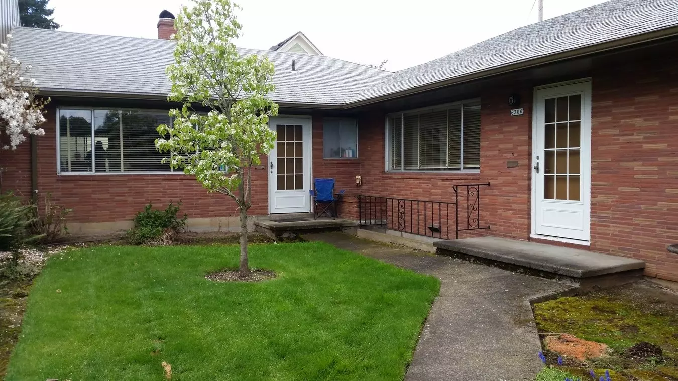 Tabor Place Apartment for rent in Portland, OR